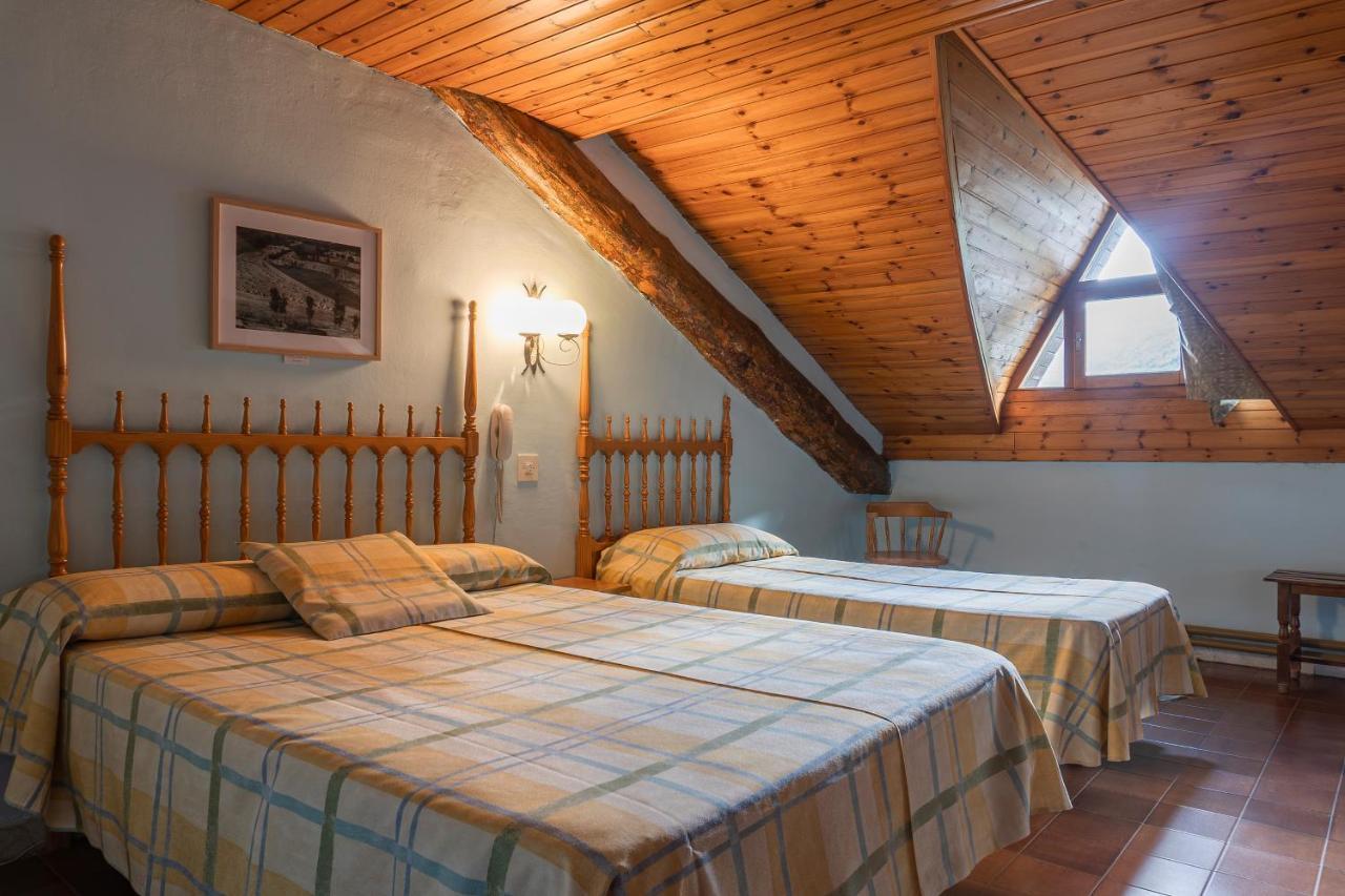 Hotel Cardos Рібера-де-Кардос Екстер'єр фото