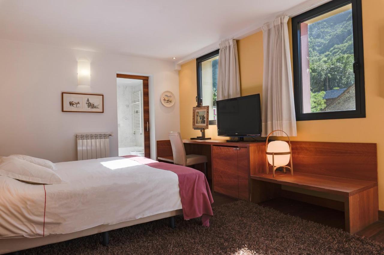 Hotel Cardos Рібера-де-Кардос Екстер'єр фото