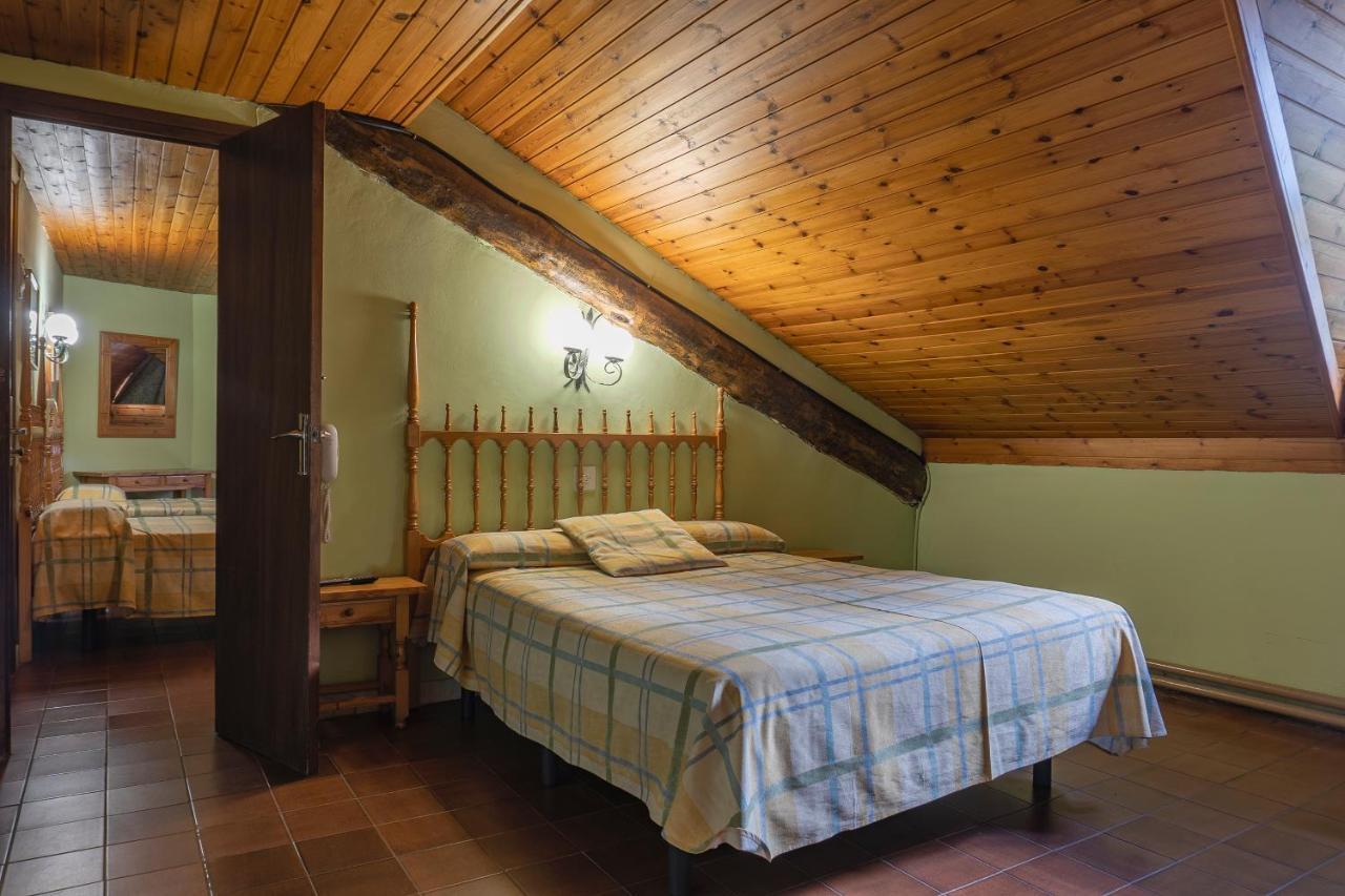 Hotel Cardos Рібера-де-Кардос Екстер'єр фото